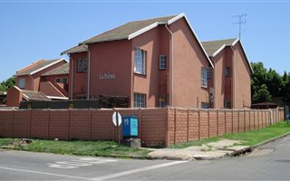 2 Bedroom Duplex in Southdowns