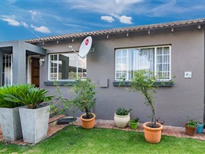 2 Bed Townhouse in Allens Nek