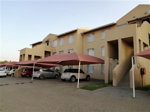 2 Bed Townhouse in Naturena