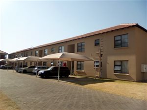 2 Bed Townhouse in Brakpan North