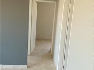 3 Bed House in Azaadville