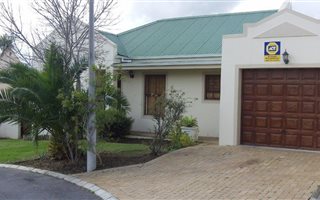 2 Bedroom House in Uitzicht