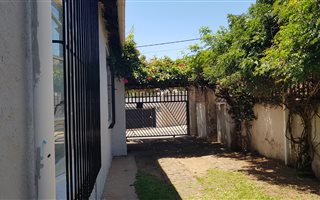 5 Bedroom House in Brixton