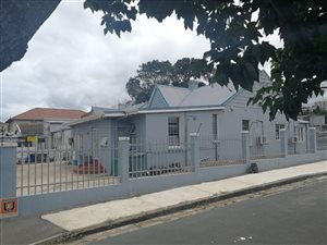 200 m² Commercial space in Bulwer