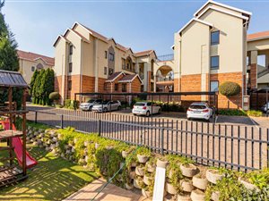 2 Bed Apartment in Epsom Downs