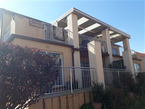 2 Bed Townhouse in Vanderbijlpark SW