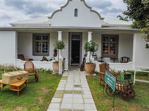 156 m² Commercial space in Strand Central