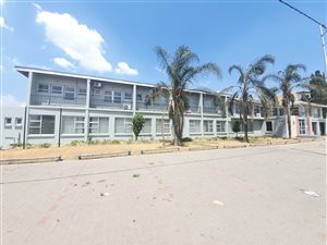 11070 m² Industrial space in Robertsham