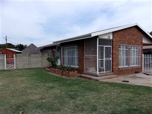 3 Bed House in Nigel Central
