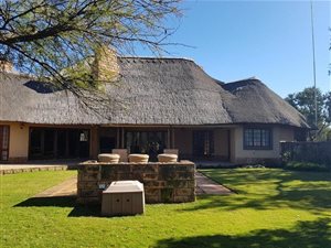 4 Bed House in Leeuwfontein Estate