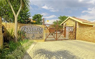 3 Bedroom Townhouse in Ruimsig