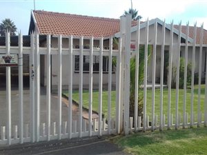 3 Bed House in Minnebron