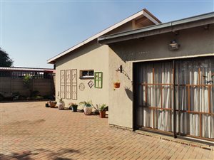 3 Bed House in Minnebron