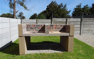 2 Bedroom Apartment in Oakglen