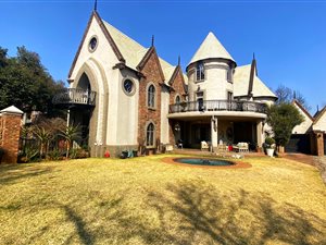 5 Bed House in Clubview