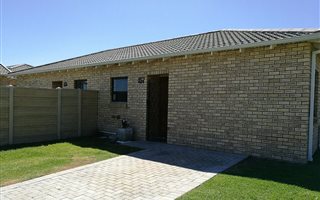 2 Bedroom Townhouse in Sherwood and surrounds