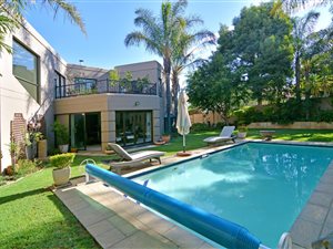 5 Bed House in Kyalami Estate