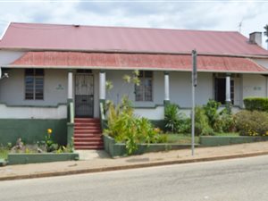4 Bedroom House in College Hill