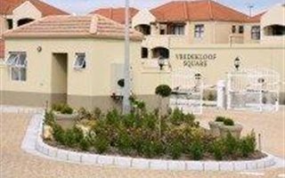 2 Bedroom Apartment in Vredekloof Heights