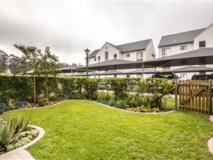 2 Bed Apartment in Emberton Estate