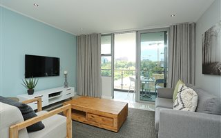 2 Bedroom Apartment in Rosebank