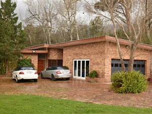 7436 m² Farm in Jamestown