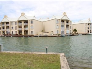 2 Bed Apartment in Marina Martinique