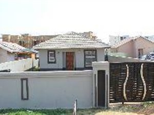 2 Bed House in Boksburg Central