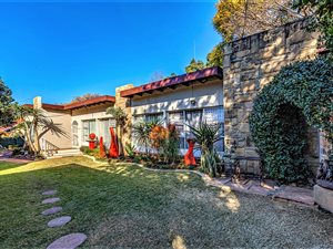 4 Bed House in Constantia Kloof