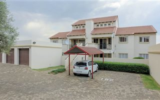 2 Bedroom House in Country View