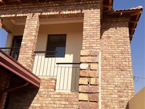 1 Bed Duplex in Spruit View