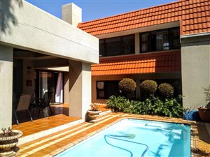 3 Bed Townhouse in Waterkloof
