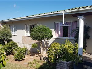 5 Bed House in Bonnievale
