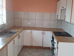 2 Bed Apartment in Alberton