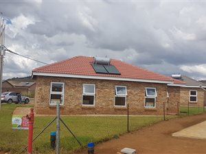 2 Bed House in Lehae