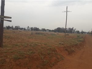 1983 m² Land available in Highbury