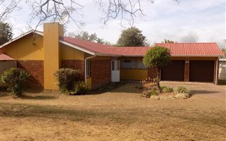 4 Bedroom House in Hutten Heights