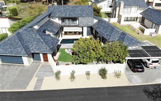 4 Bedroom House in Arabella Country Estate