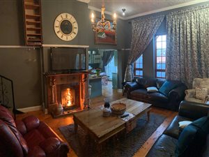 4 Bed House in Memorial Road Area