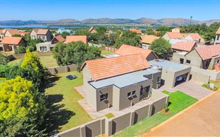 4 Bedroom House in Leloko