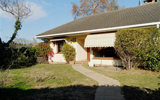 3 Bedroom House in Constantia