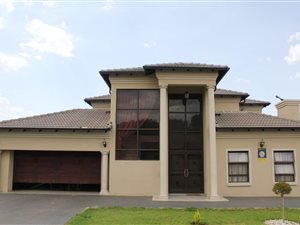 4 Bed House in Theresa Park