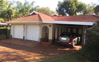 3 Bedroom House in Bronberrick