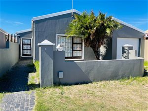 3 Bed House in Summer Greens