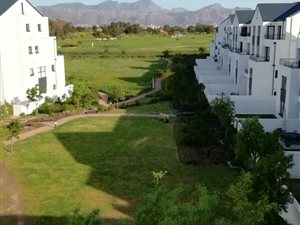 2 Bed Apartment in De Velde