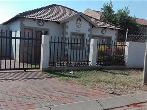 2 Bed House in Clarina
