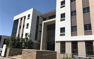 1100 m² Office Space in Vorna Valley
