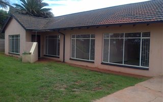 3 Bedroom House in Welverdiend