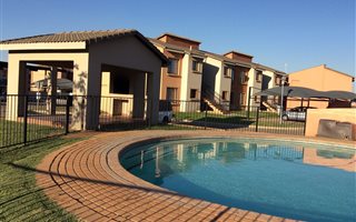 2 Bedroom Townhouse in Montana Gardens