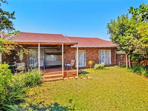 3 Bed Townhouse in Waterkloof Heights